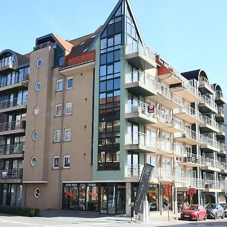 In Near Marina * Nieuwpoort